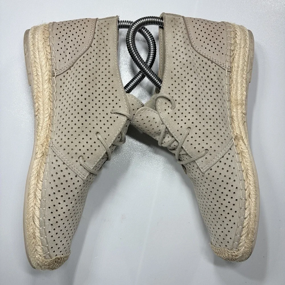 Dolce Vita Espadrille Lace Up Flats Womens Size 6.5 Taupe Perforated Suede Oxfor